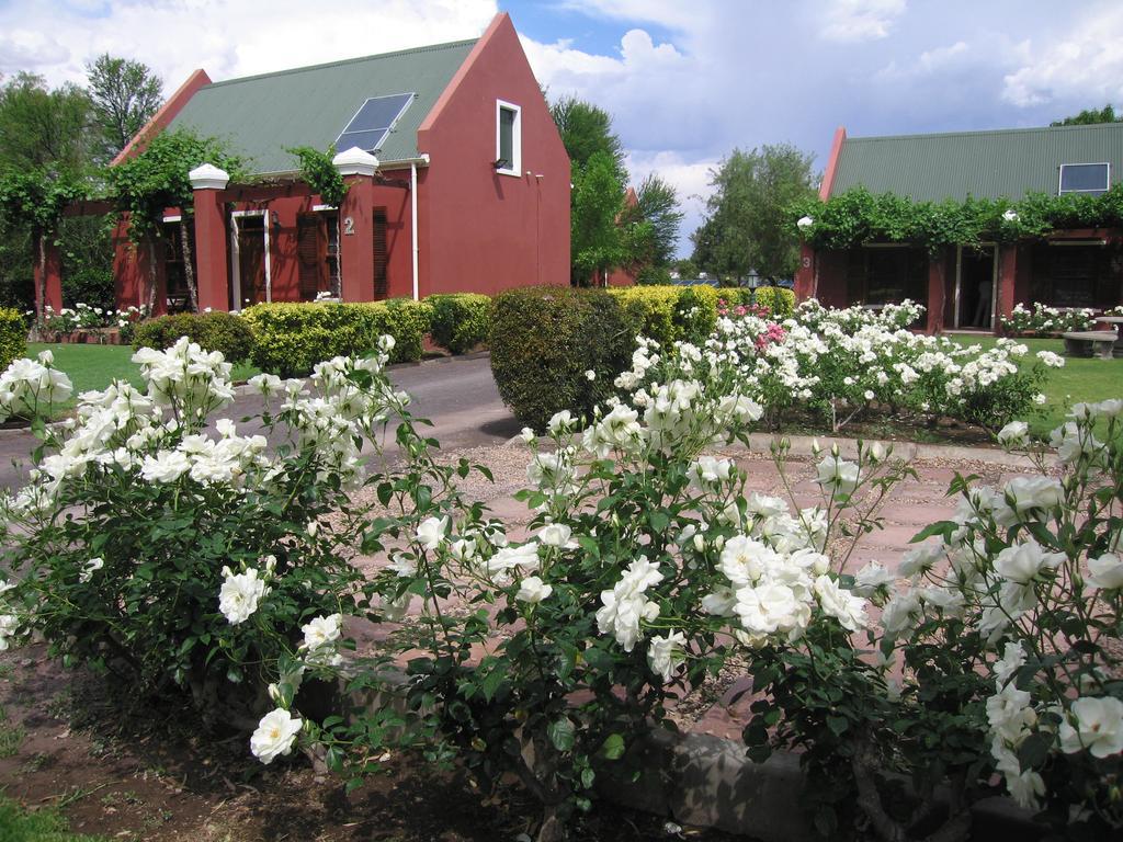 Beaufort Manor Country Lodge Beaufort West Exterior foto