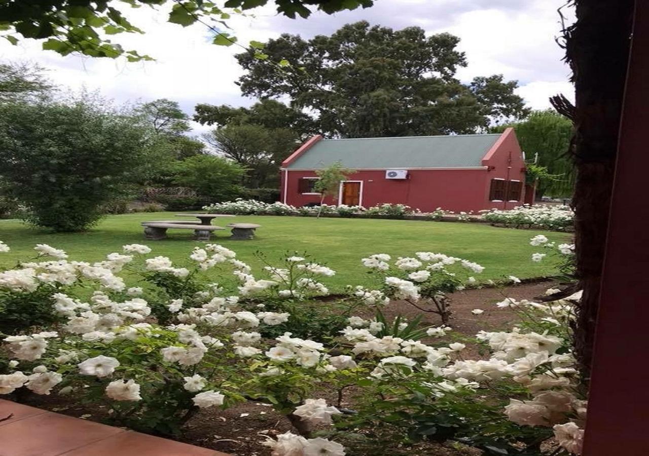 Beaufort Manor Country Lodge Beaufort West Exterior foto